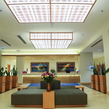 Отель Ramada Addis, Аддис-Абеба Экстерьер фото