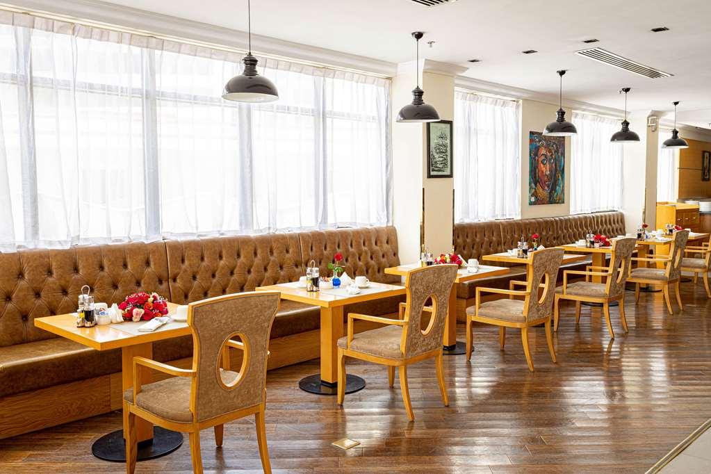 Отель Ramada Addis, Аддис-Абеба Экстерьер фото