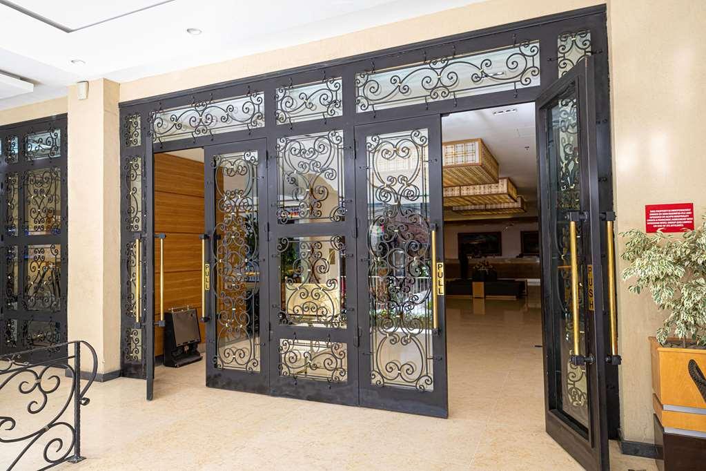 Отель Ramada Addis, Аддис-Абеба Интерьер фото