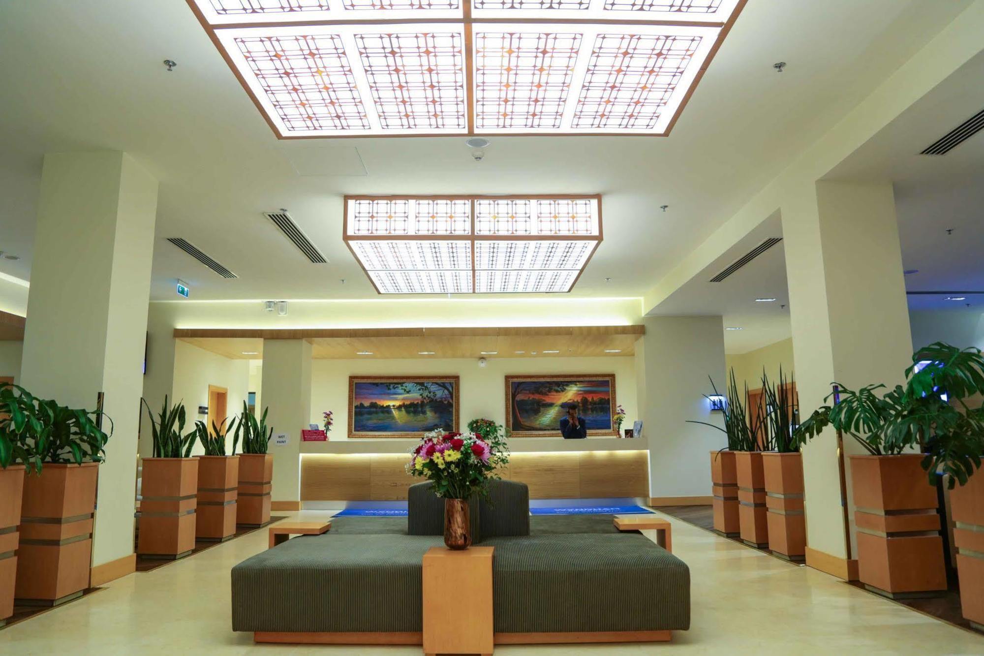 Отель Ramada Addis, Аддис-Абеба Экстерьер фото